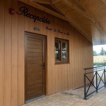 Hostal La Posada De Mari La Cabrera Eksteriør billede