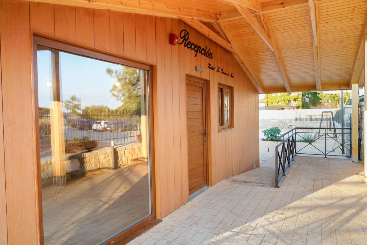 Hostal La Posada De Mari La Cabrera Eksteriør billede