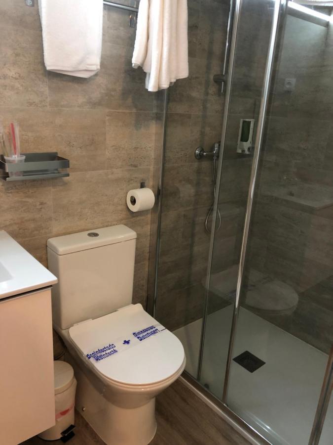 Hostal La Posada De Mari La Cabrera Eksteriør billede